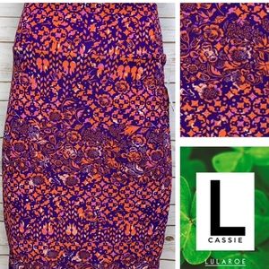 Size L floral oranges/purple Cassie pencil skirt
